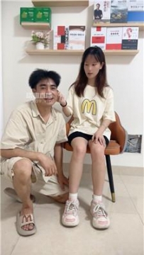 【调教视频】【刘二狗】脏鞋白袜学生主-鞭打揪耳朵耳光 JS250719-17
