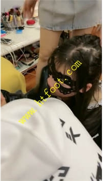 TL27103 芷晴】调教女仆弟弟请求被双调31分钟