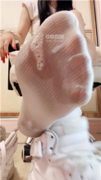 【第一视角】【姜琦琦】小白鞋冰冰袜    250904-13