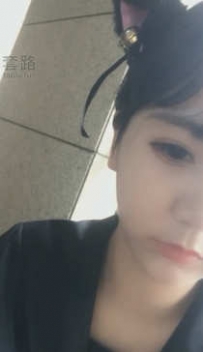TL9544 维妮 带女奴玩踢裆