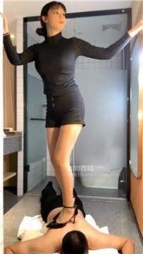 【调教视频】【苏西】高跟美腿碾压踩 bf57806